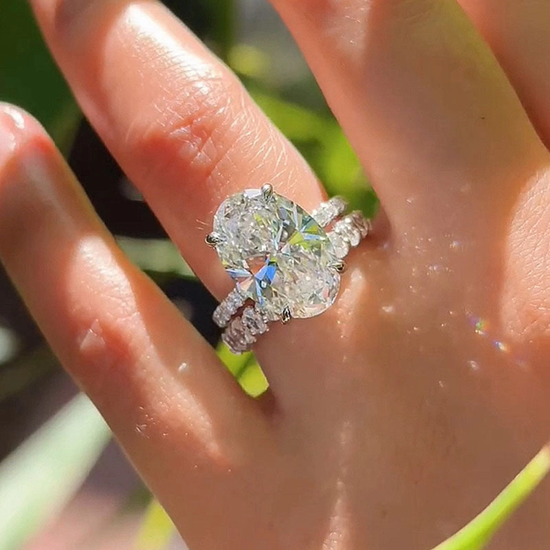 Louily Luxury Oval Cut Simulated Diamond Ring Set Studio Light Elegant Outline