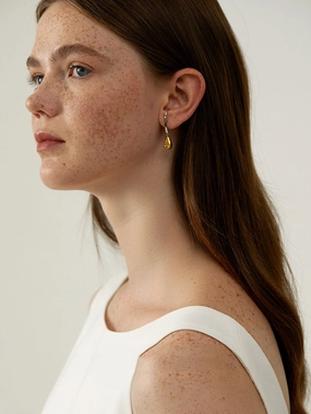 Duo Tone Contemporary Curve Earrings Pretty Detail