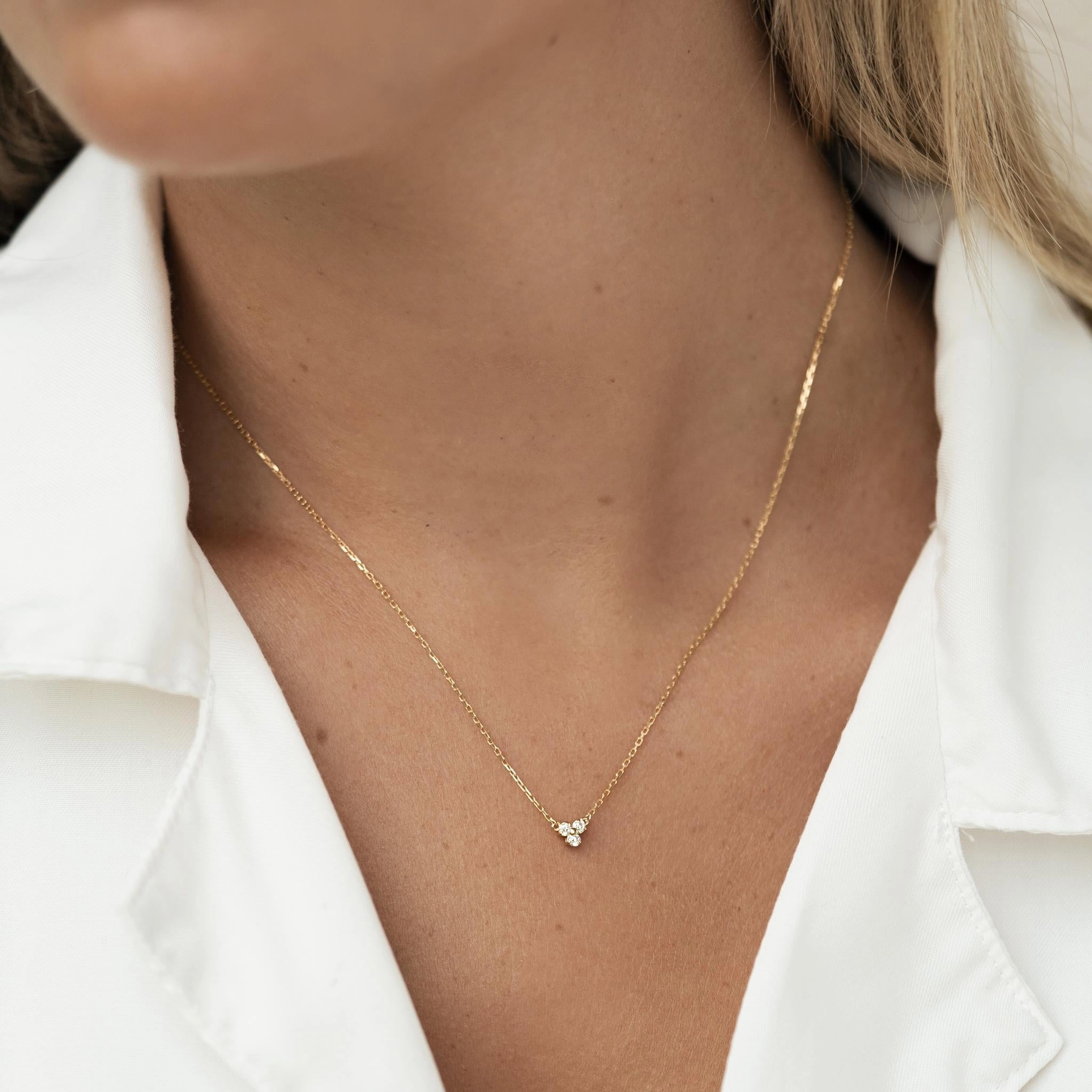 Glistening Accent Trillium Necklace