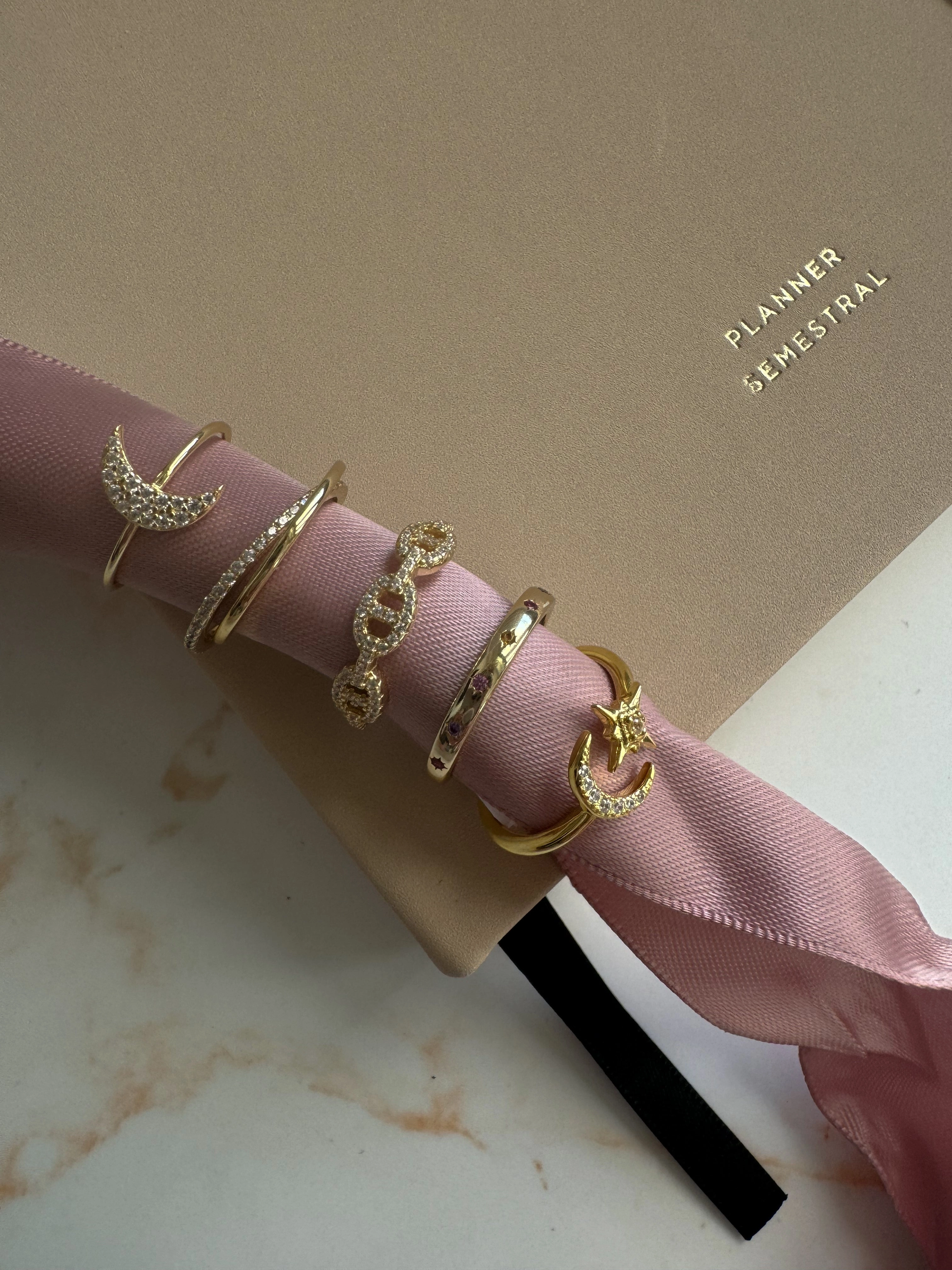 Chic Layer Chic piece Triple Coin Sparkle Ring