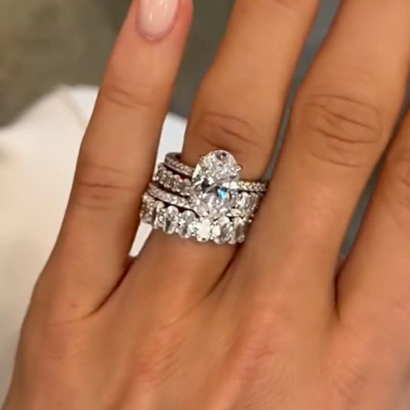 Chic Detail 4PC 4.0Ct Oval Cut Wedding Ring For Her With Two Oval Cut Wedding Bands & One Classic Wedding Band