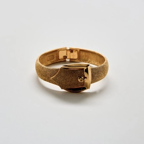 Vintage Trifari Gold Hinged Bracelet Modern Design Formal touch