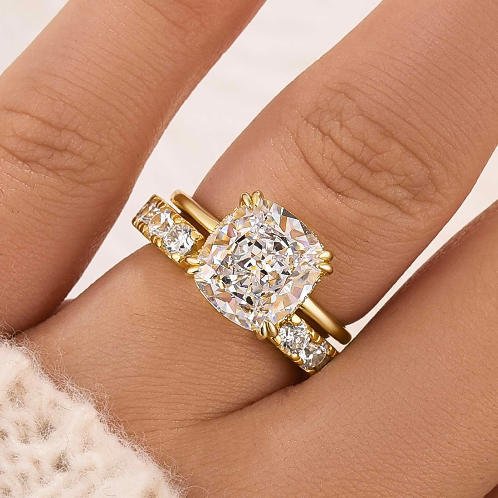 4.0Ct Cushion Cut Engagement Ring With Open Women's Wedding Band Timeless Craftwork Stylish Style