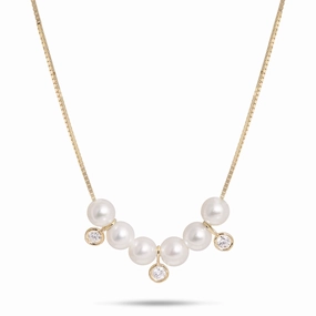16-18" Adjustable Akoya White Pearl Necklace in Gold with Diamonds - 4.5-5mm Flawless Accent
